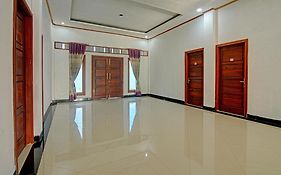 OYO 91852 Prima Guesthouse Syariah